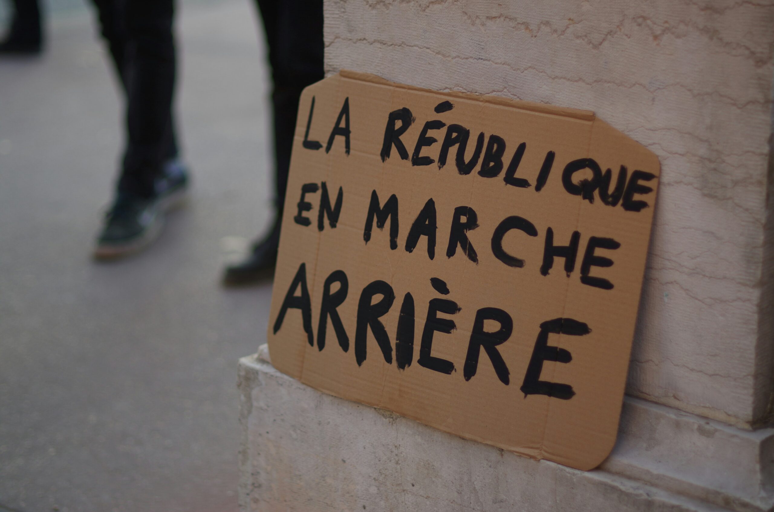 Les SDF, la Société et l’Hypocrisie